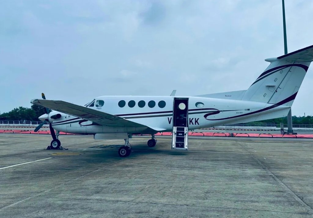 Professional air ambulance coordination